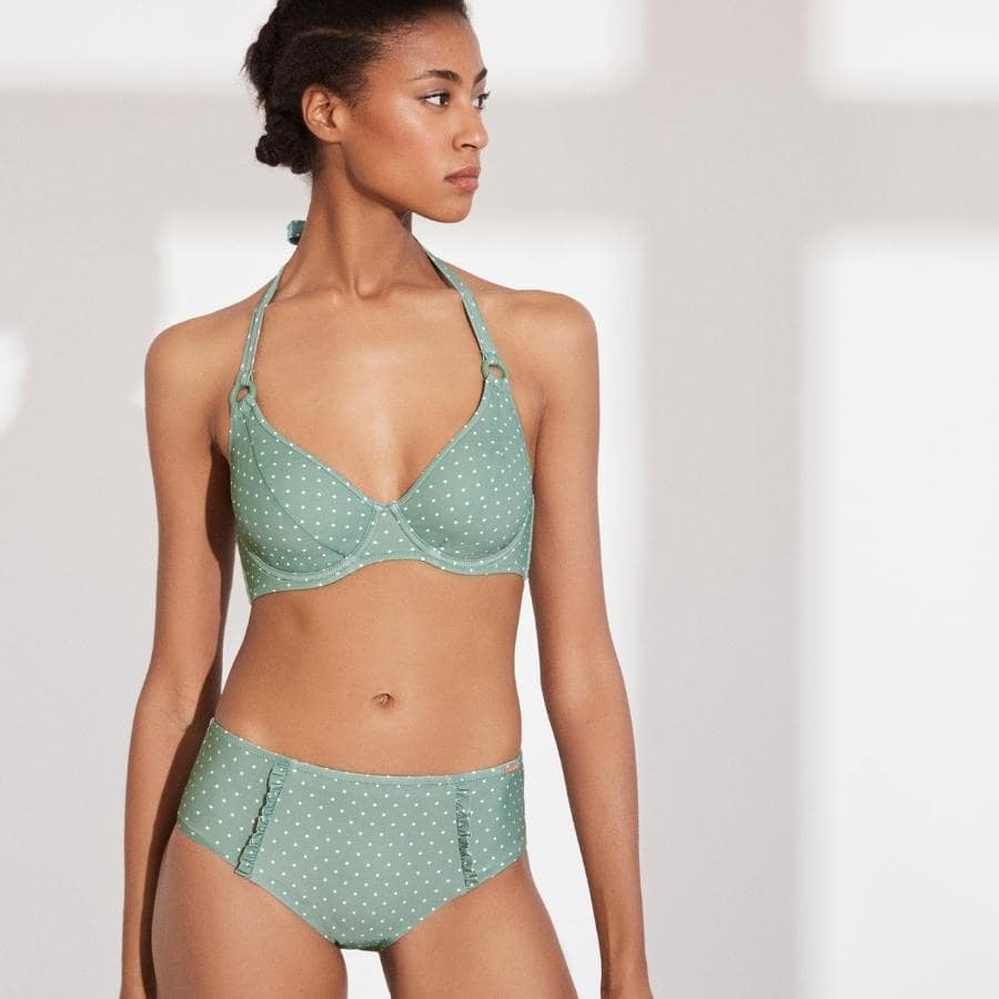 Ciro gaffel grænse minimizer bikini top + bikini full briefs, ysabel mora. limited edition. |  Corseteria Singular