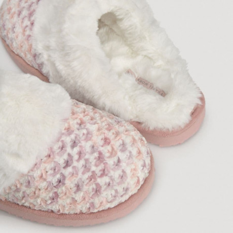WINTER HOUSE SLIPPERS, YSABEL MORA. LIMITED EDITION.