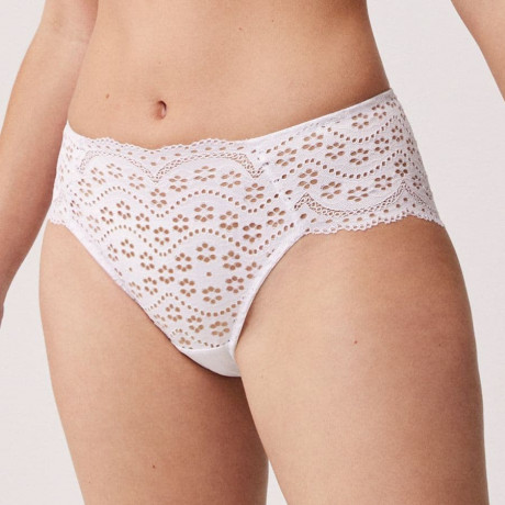 HIGH WAISTED BRIEF LACE, YSABEL MORA. 2