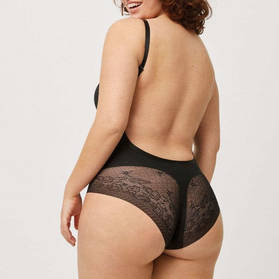 control bodysuit, backless, ysabel mora.