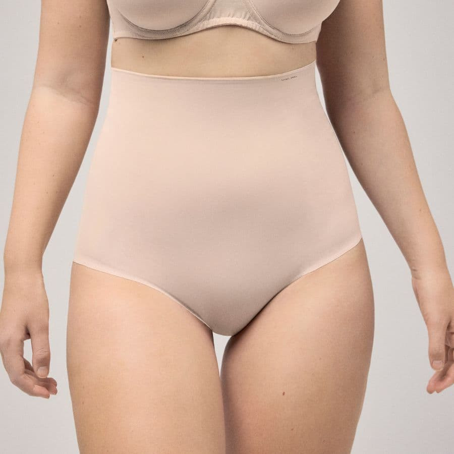 High waist shaping panty, ysabel mora.