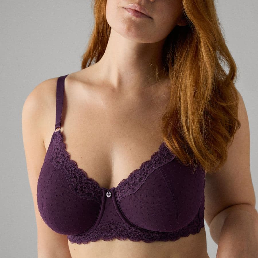 Minimizer bra, underwired, non padded, ysabel mora.