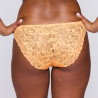 Medium briefs, rupi, primadonna twist.