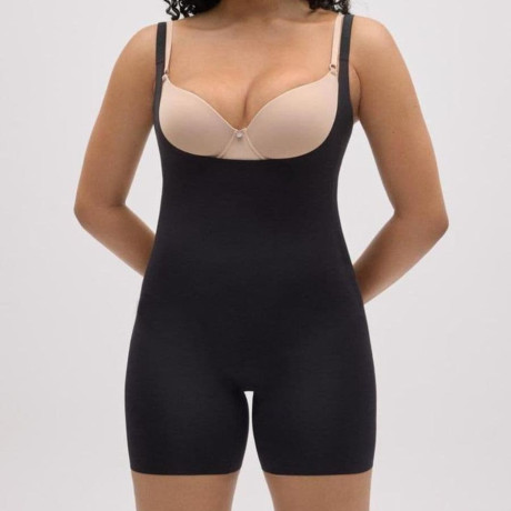 Body reductor invisible, corte pantalón, ysabel mora. 2