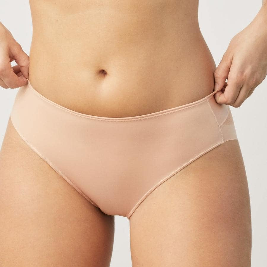 braguita corte midi microfibra invisible de ysabel mora.