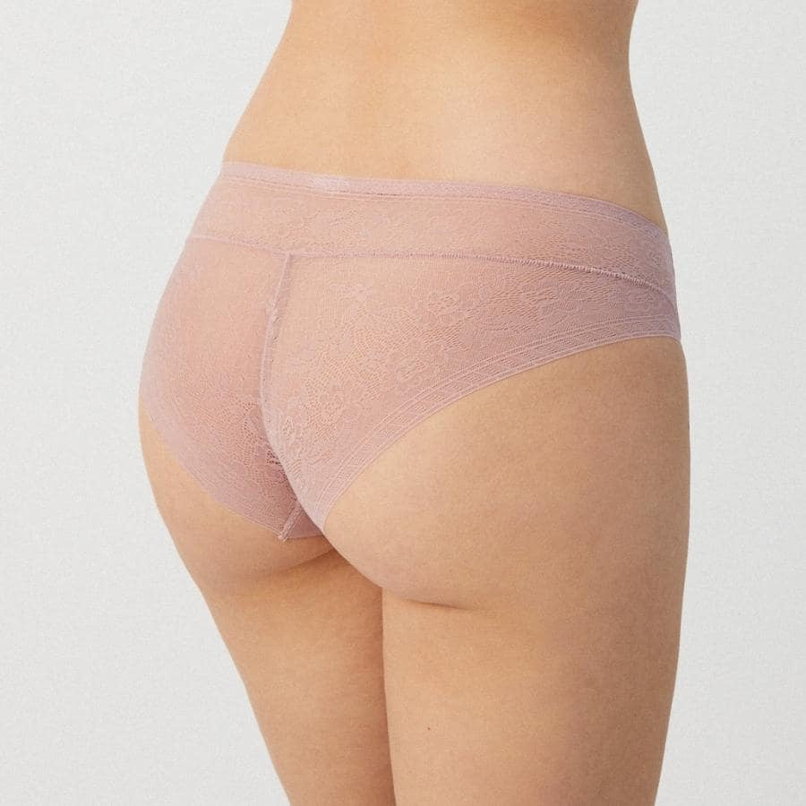 braguita corte midi de encaje invisible de ysabel mora.