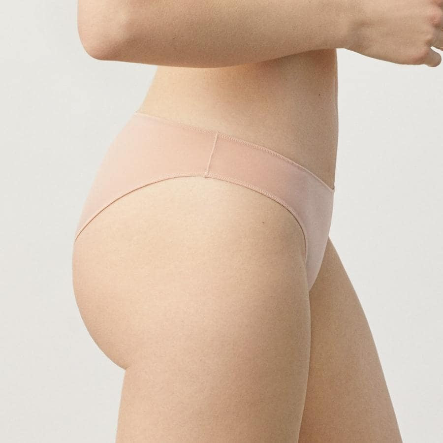 Mini cut briefs in elastic microfiber by Ysabel Mora.