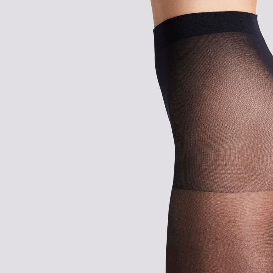 Panty invisible de 20 den básico y cómodo de ysabel mora.