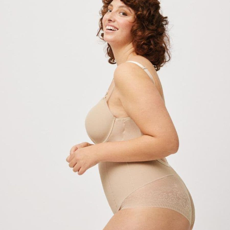 body sin espalda invisible, moldeador figura de ysabel mora.