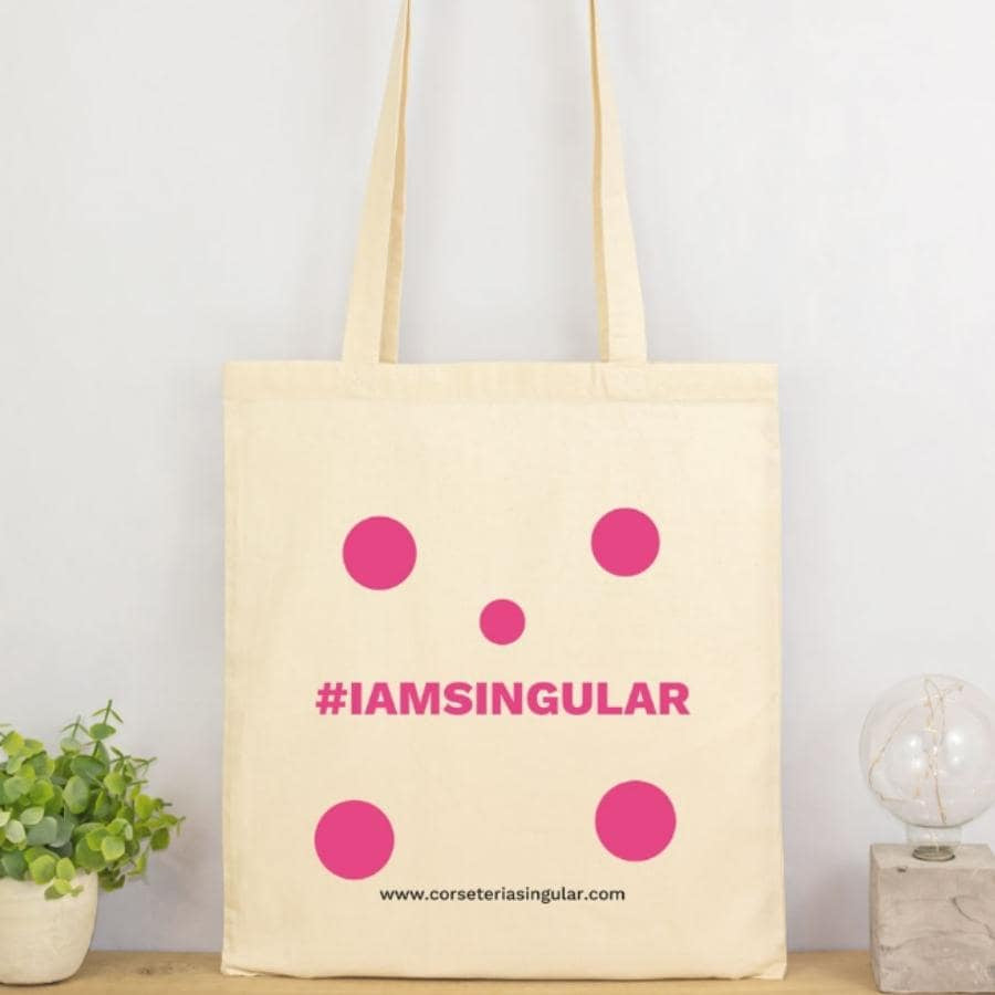 tote bag singular contra el cancer de mama.