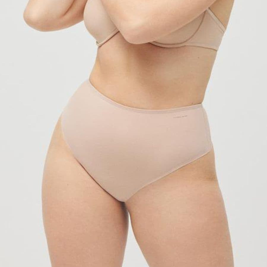 braga tanga reductor en tejido de algodón de ysabel mora.