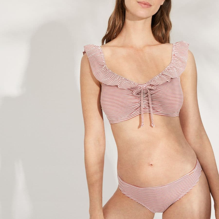conjunto bikini de rayas sin aros, copa b de ysabel mora.