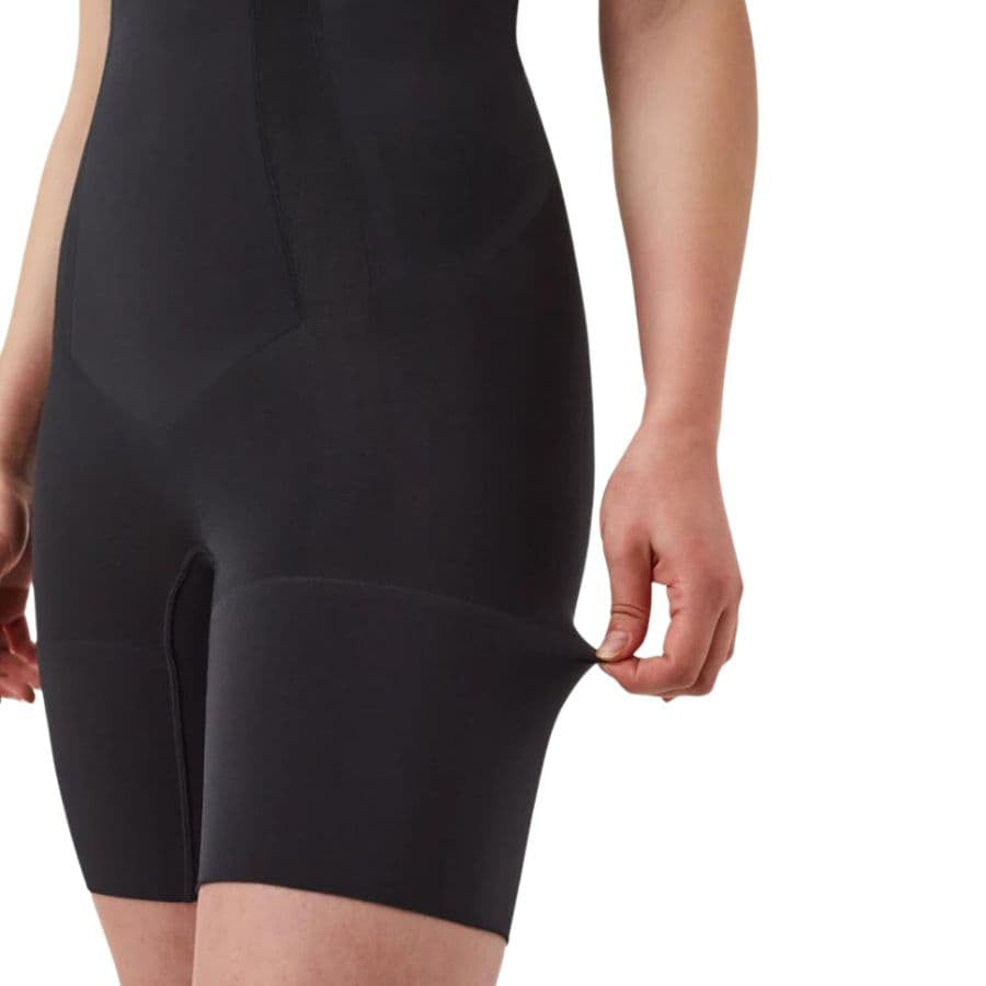 Faja reductora invisible, corte pantalón, spanx.