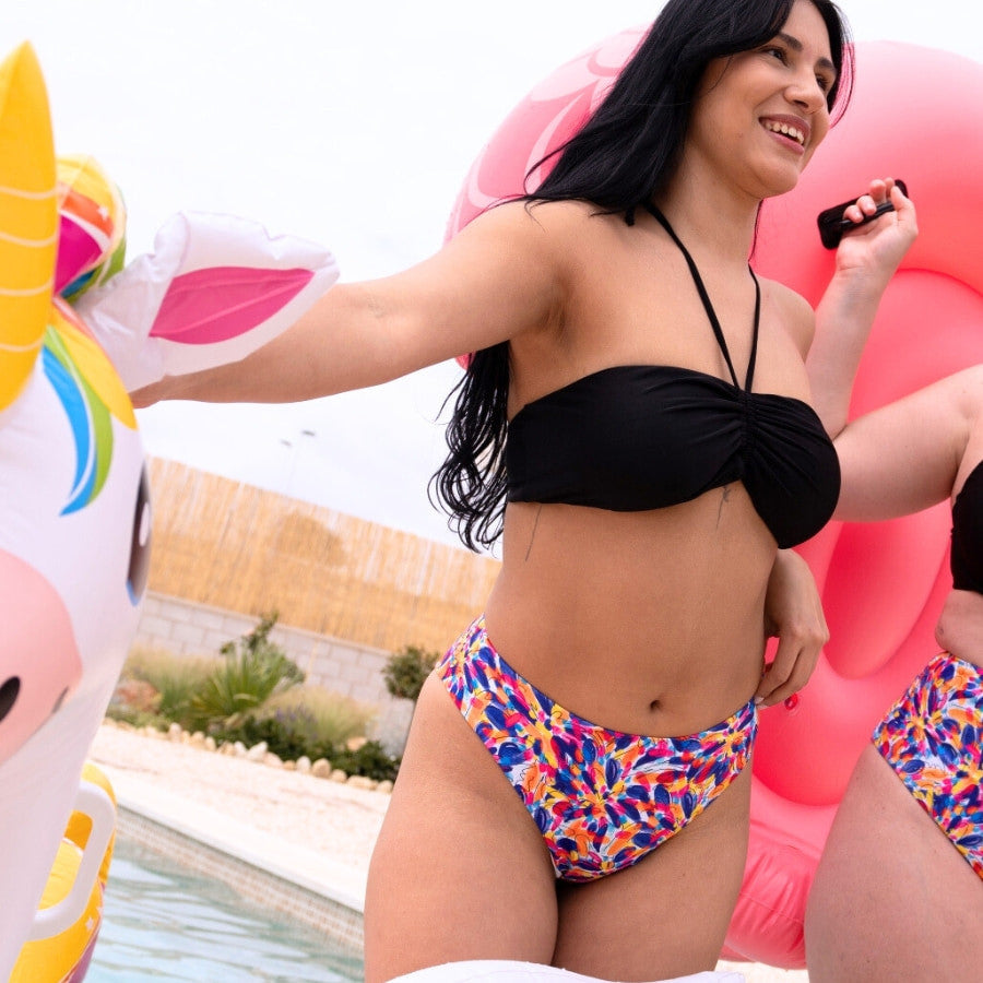 Braga bikini estampada, corte clásico, singular swim.
