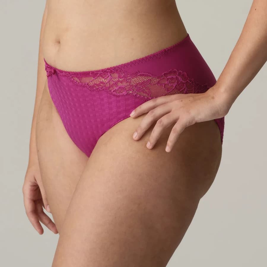 Braguita de talle alto encaje, madison de primadonna.