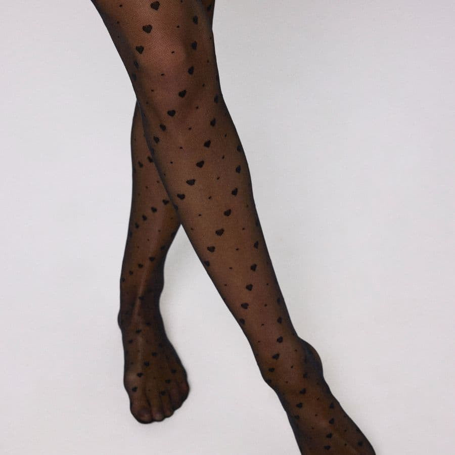 Panty fantasía topos y corazones, 20 den, ysabel mora.