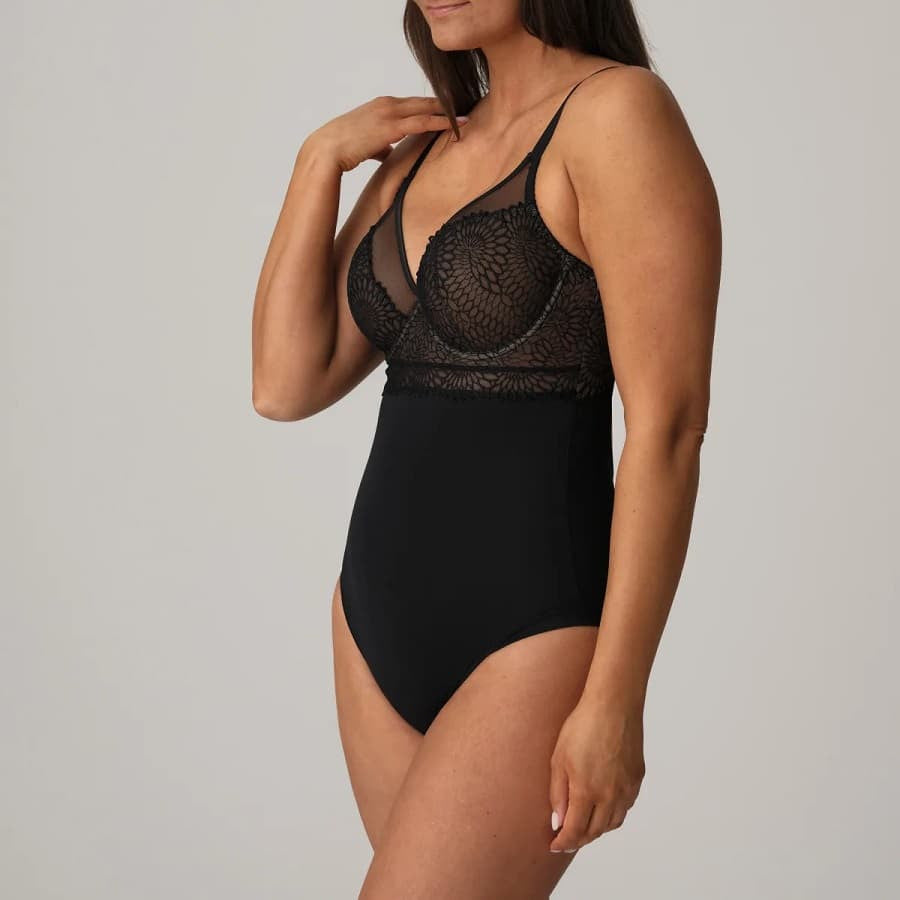 Super low-cut shaping body, Sophora by Primadonna.