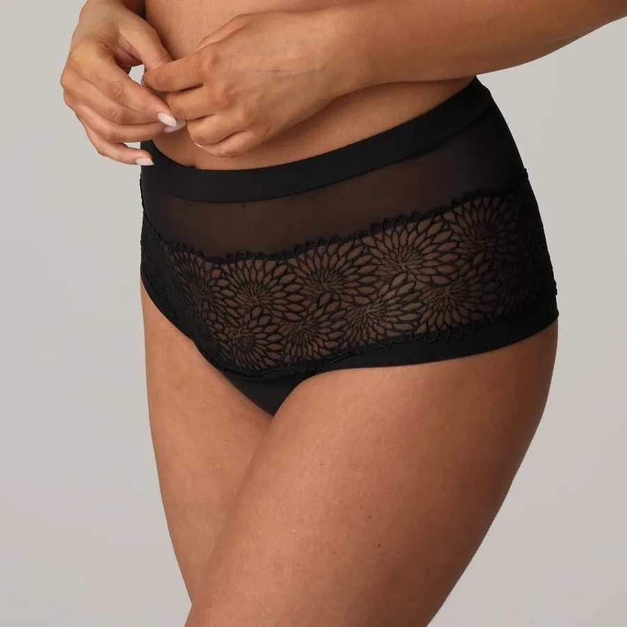 braga shorty encaje y microtul, sophora de primadonna.