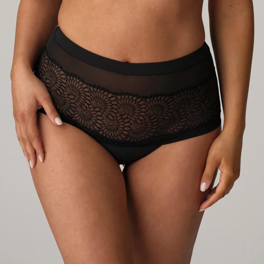 braga shorty encaje y microtul, sophora de primadonna.