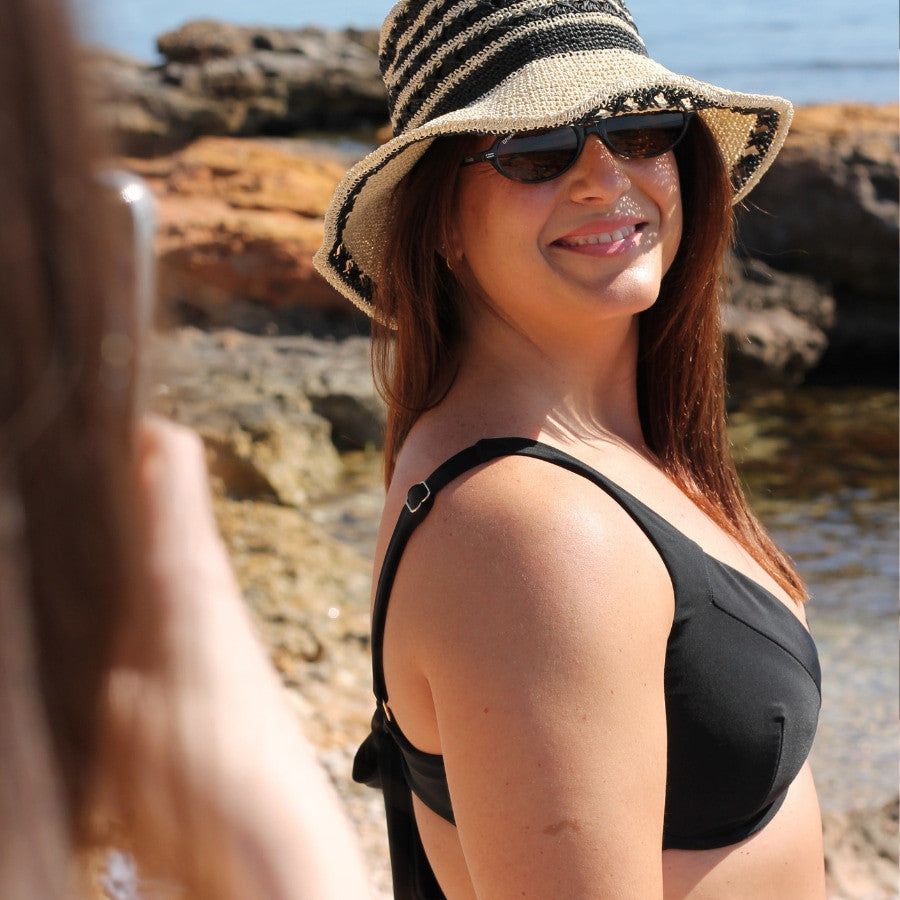 Super-slimming bikini top, singular swim.