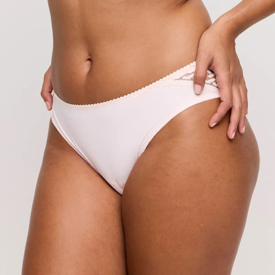 Midi briefs, microfibre and lace, Montara by PrimaDonna.