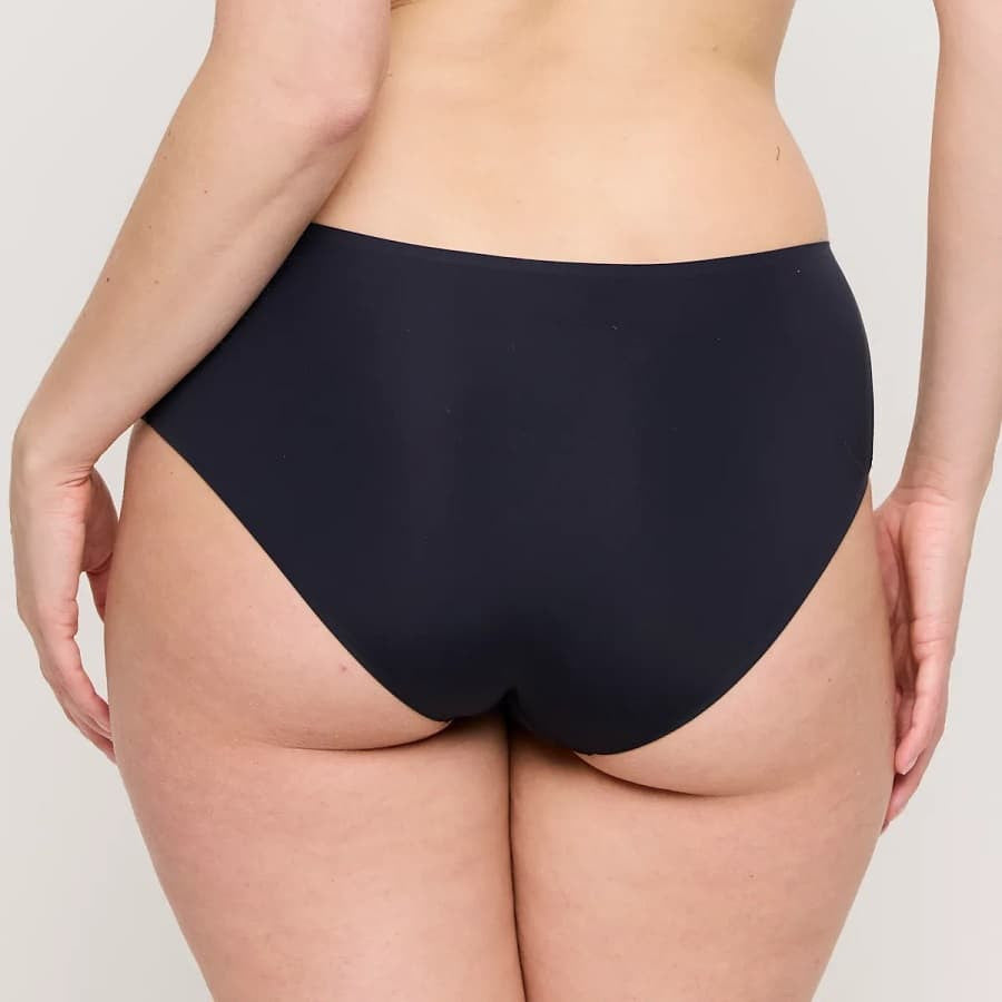 braguita de talle alto invisible, figuras de primadonna.