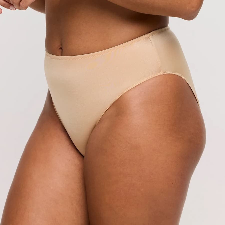 braguita de talle alto básica, satin de primadonna.