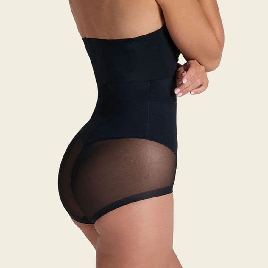 Faja braga de compresión fuerte, levanta glúteos de leonisa.