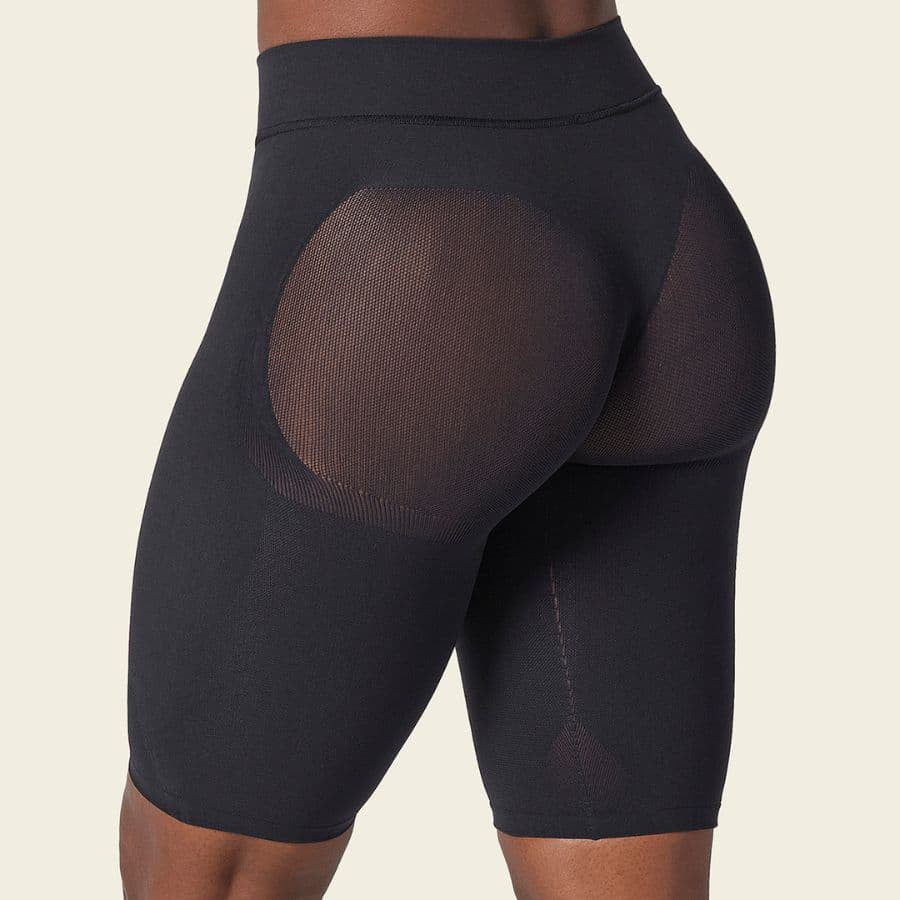 Short invisible con efecto lenvanta glúteos de leonisa.