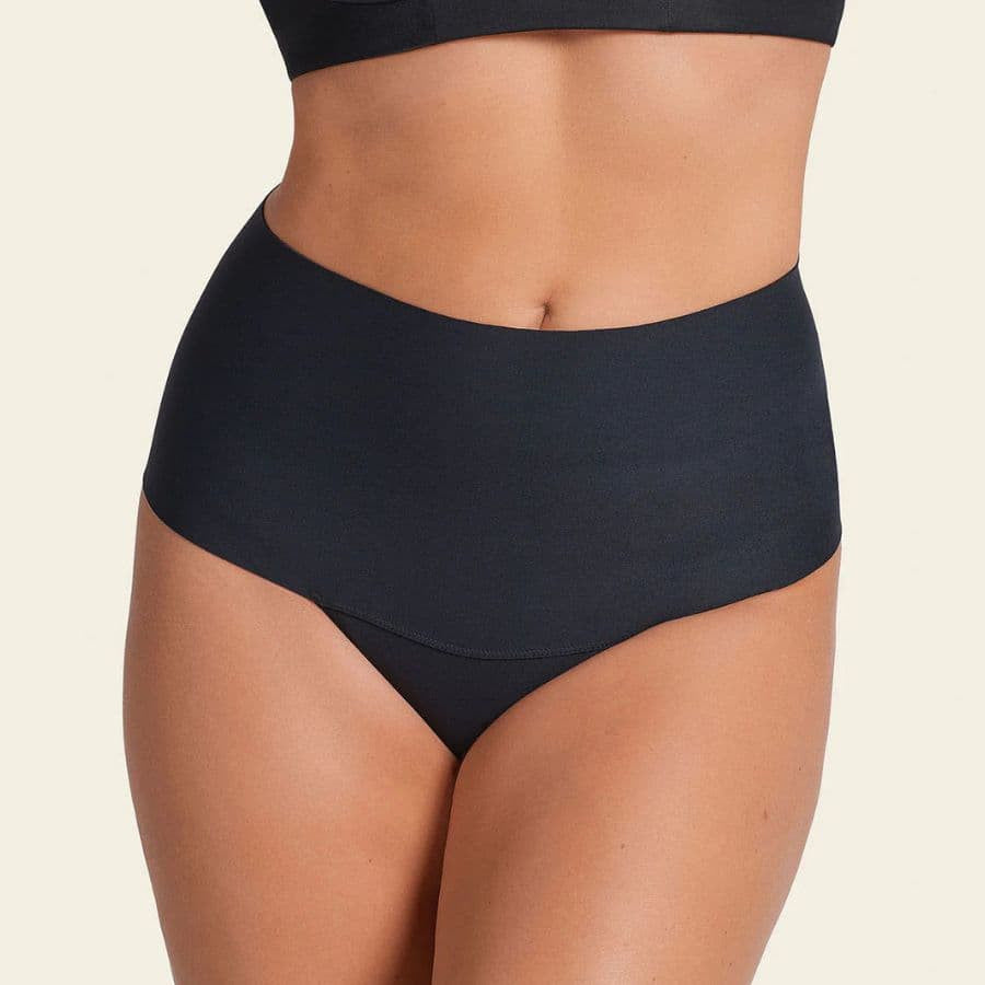 Faja corte tanga super alto, compresión fuerte de leonisa.
