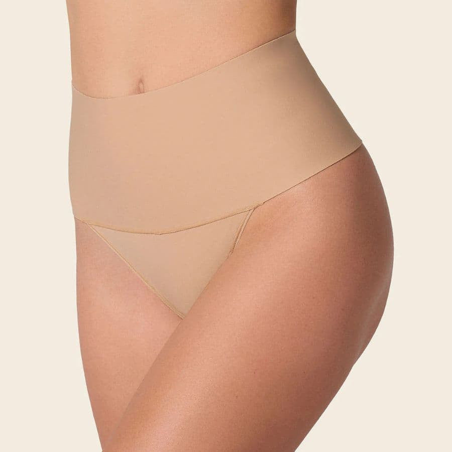 Faja corte tanga super alto, compresión fuerte de leonisa.