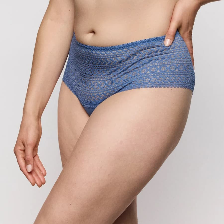 Lace shorty brief, PrimaDonna branded.