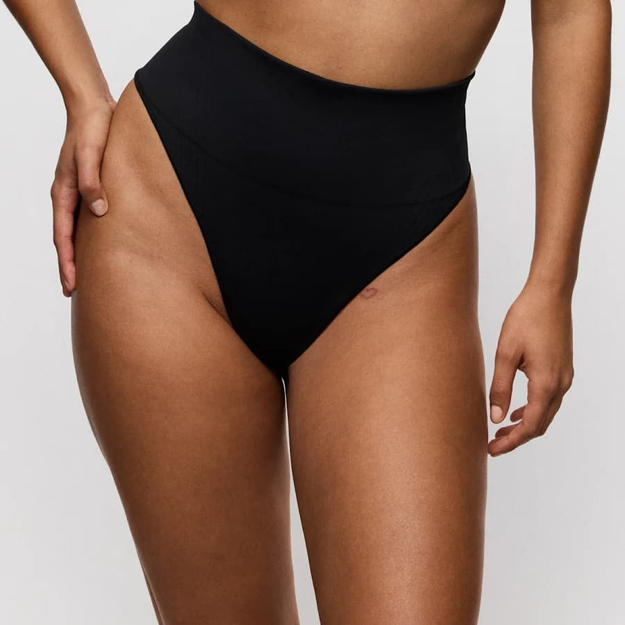 Faja tanga talle alto compresión media, nudda de primadonna.