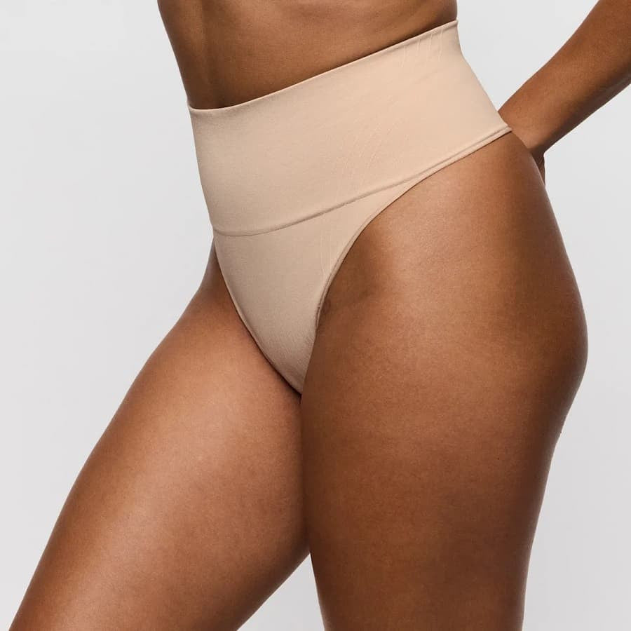 Faja tanga talle alto compresión media, nudda de primadonna.