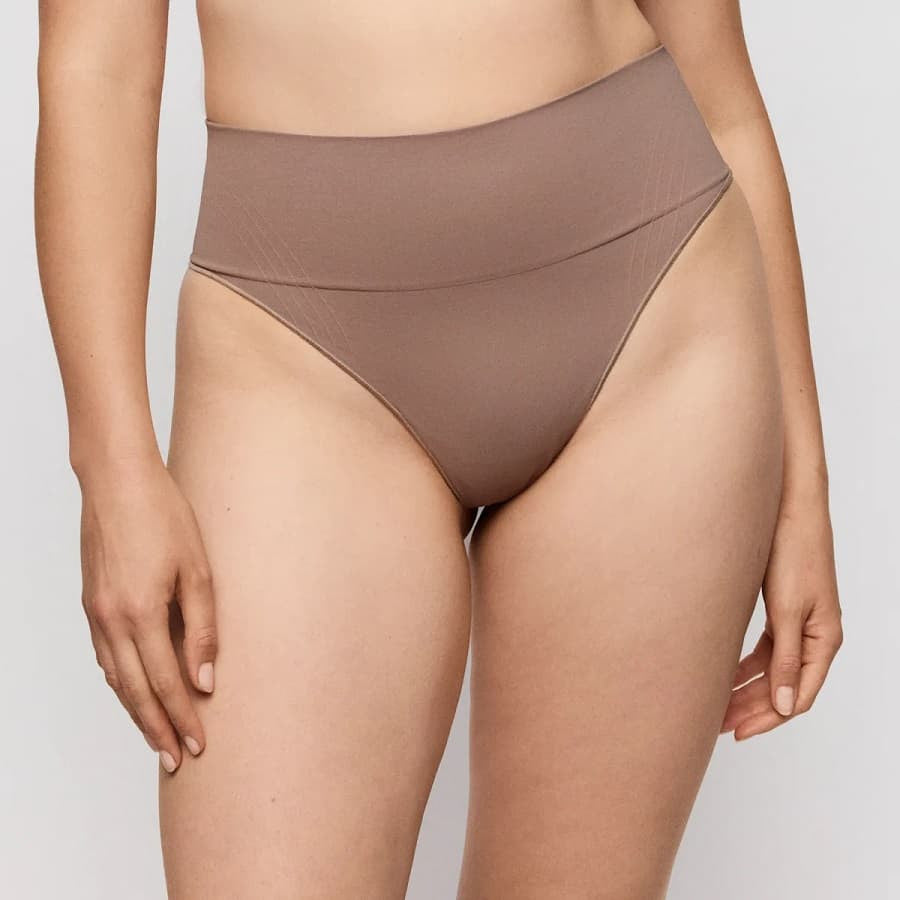 Faja tanga talle alto compresión media, nudda de primadonna.