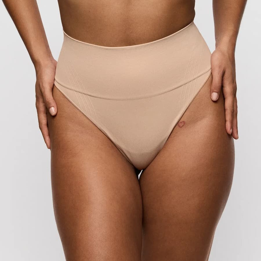 Faja tanga talle alto compresión media, nudda de primadonna.