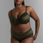 Conjunto bikini con aros y braga alta, guarana de dorina.