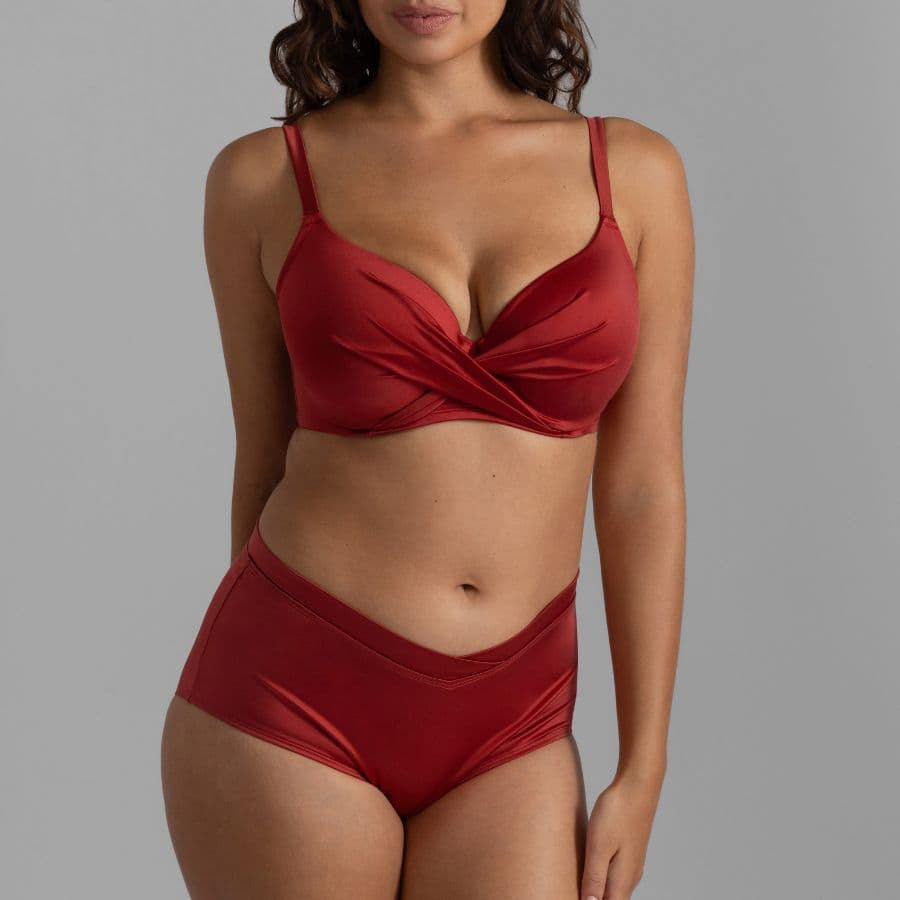 Conjunto bikini con relleno y braga alta, mysterio de dorina.
