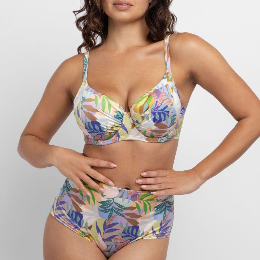 Copa bikini estampada con relleno fino, bahia de dorina.