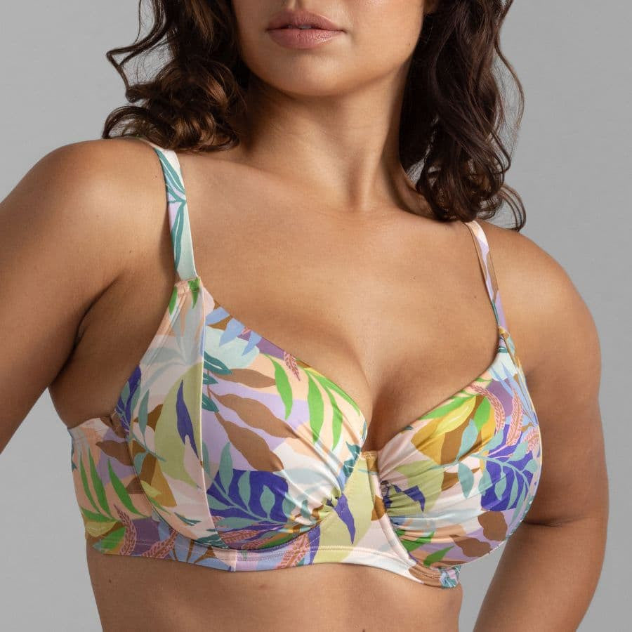 Copa bikini estampada con relleno fino, bahia de dorina.