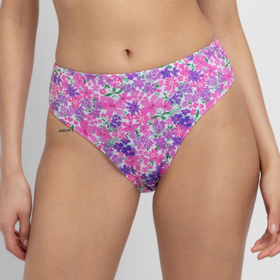 Braga bikini de corte midi brasileña, es paradis de dorina.