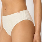Conjunto bikini sin tirantes copa C, sand de ysabel mora.
