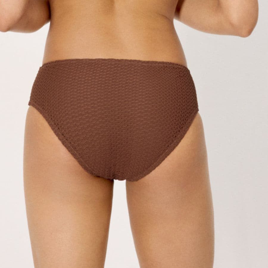 Conjunto bikini sin tirantes copa C, sand de ysabel mora.
