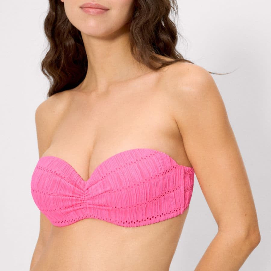 Conjunto bikini push up copa c, strawberry de ysabel mora.