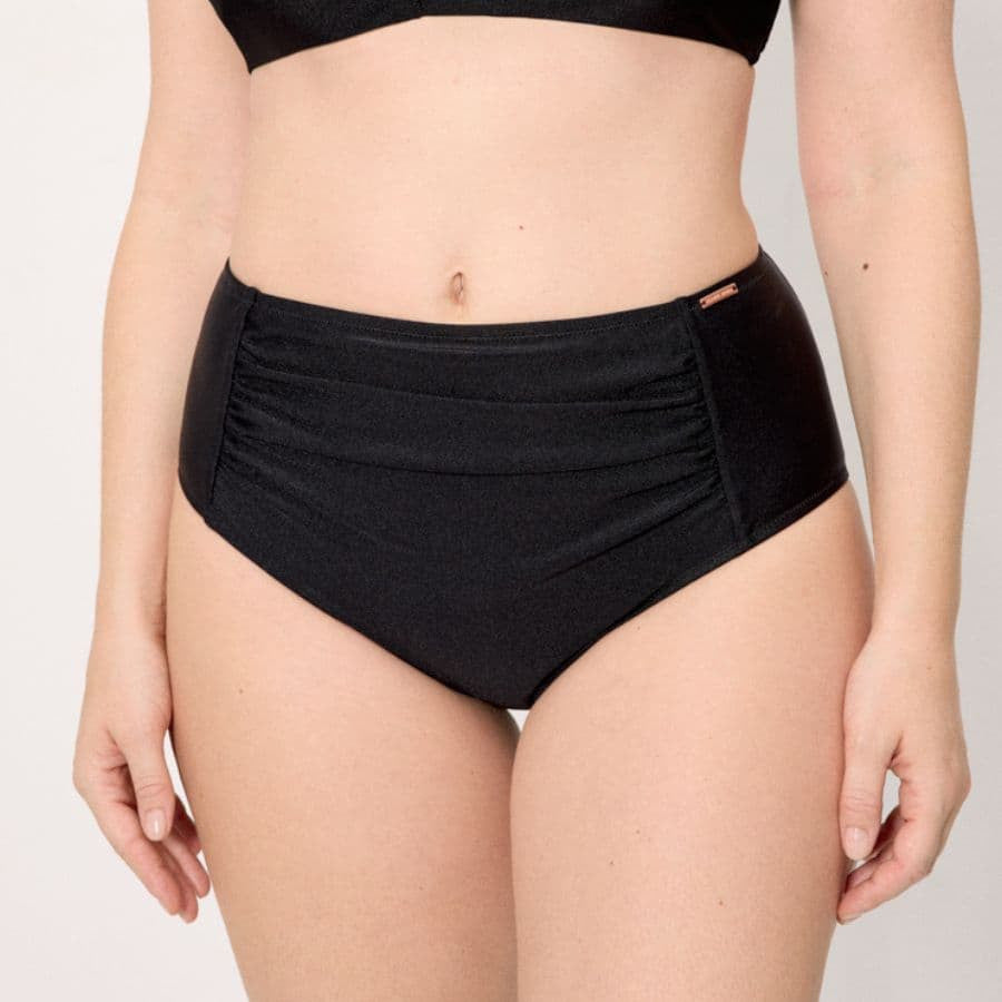 Conjunto bikini reductor copa e, coast de ysabel mora.