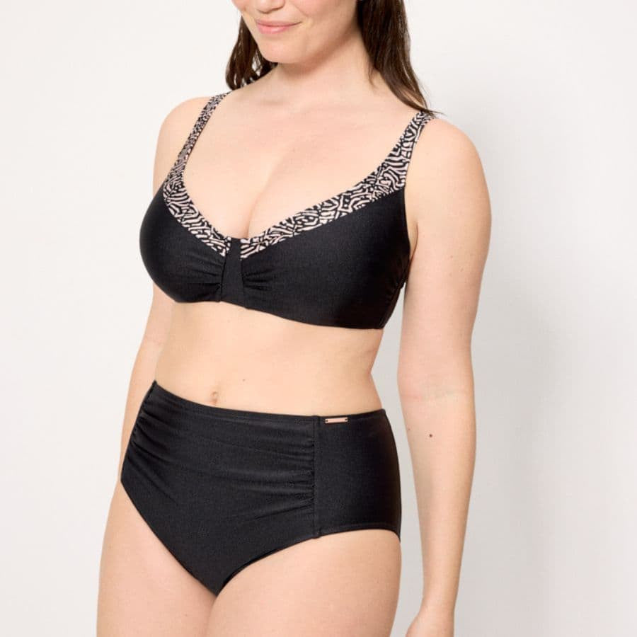 Conjunto bikini reductor copa e, coast de ysabel mora.