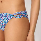 Conjunto bikini capacidad copa c, flowers de ysabel mora.