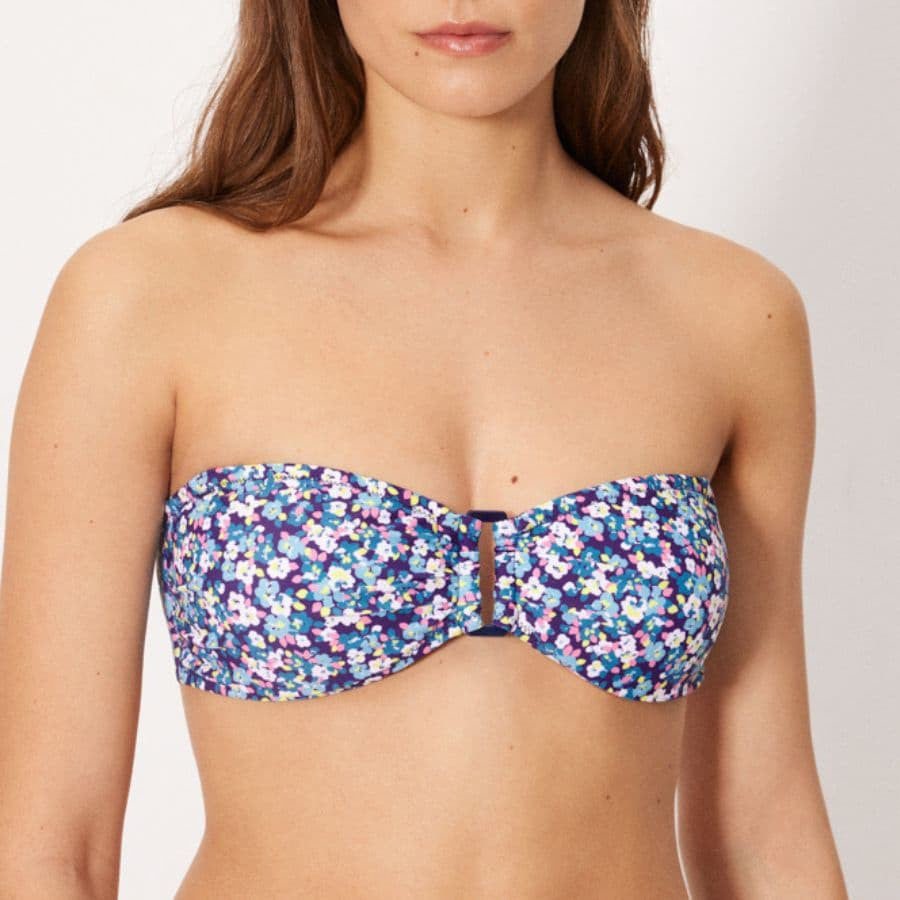 Conjunto bikini bandeau copa b, flowers de ysabel mora.