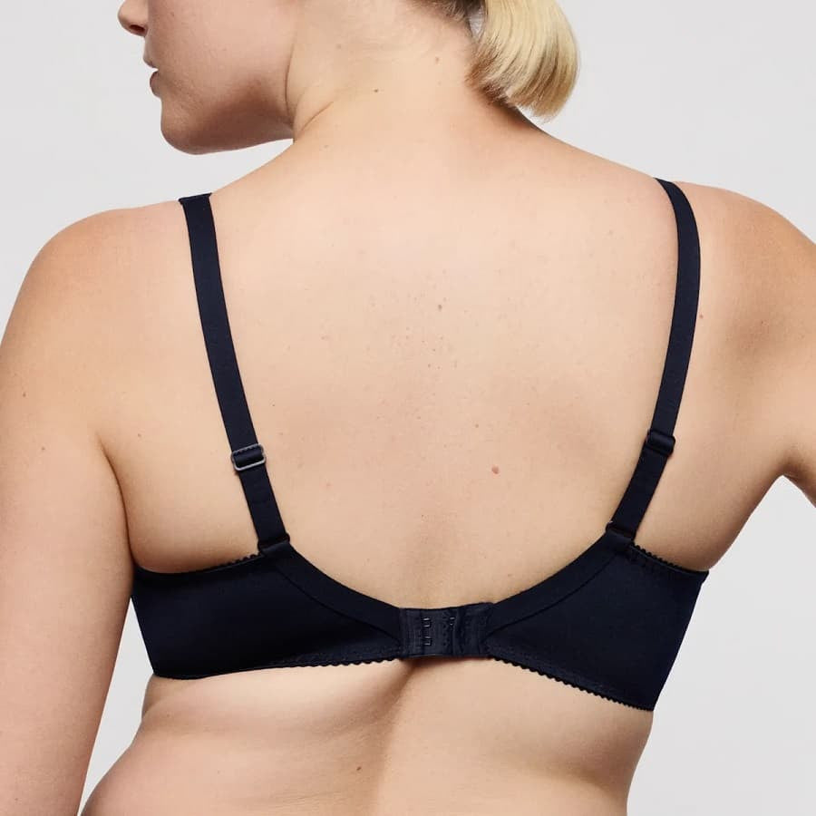 Bralette reductor con medio relleno, salerno de primadonna.