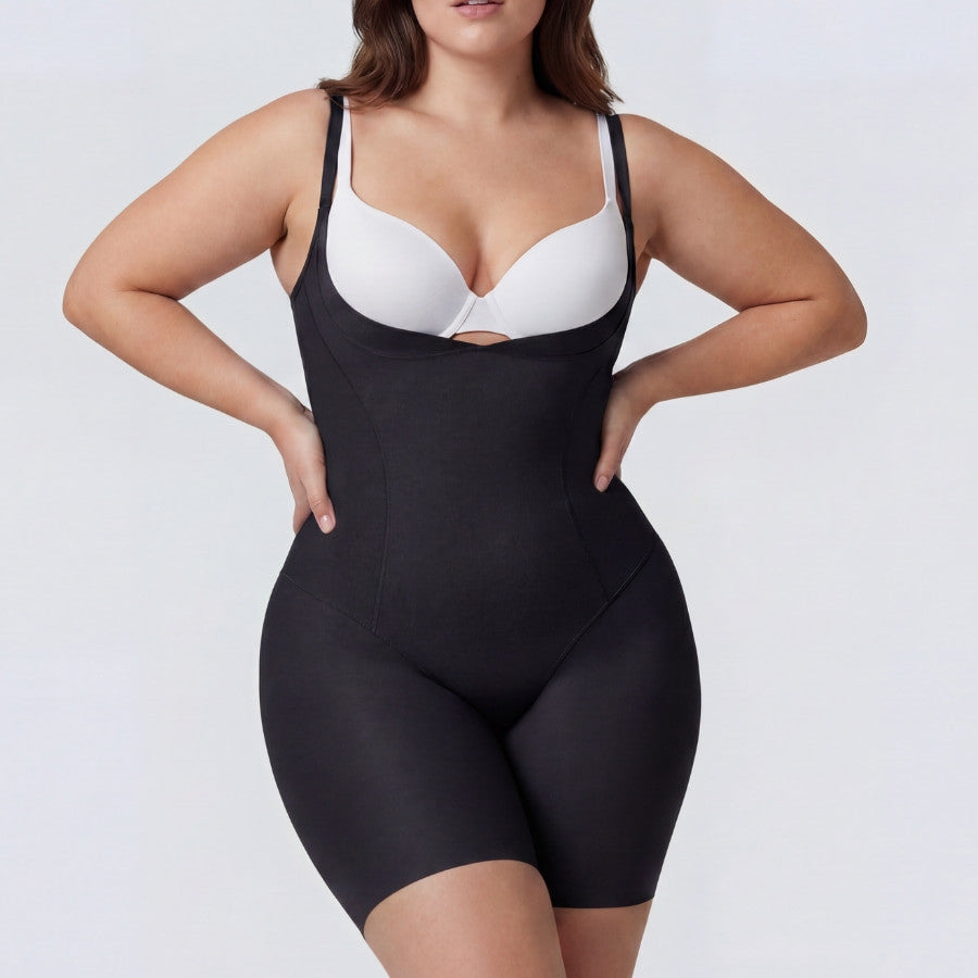 Janira Perfect Curves push-up shaping body.